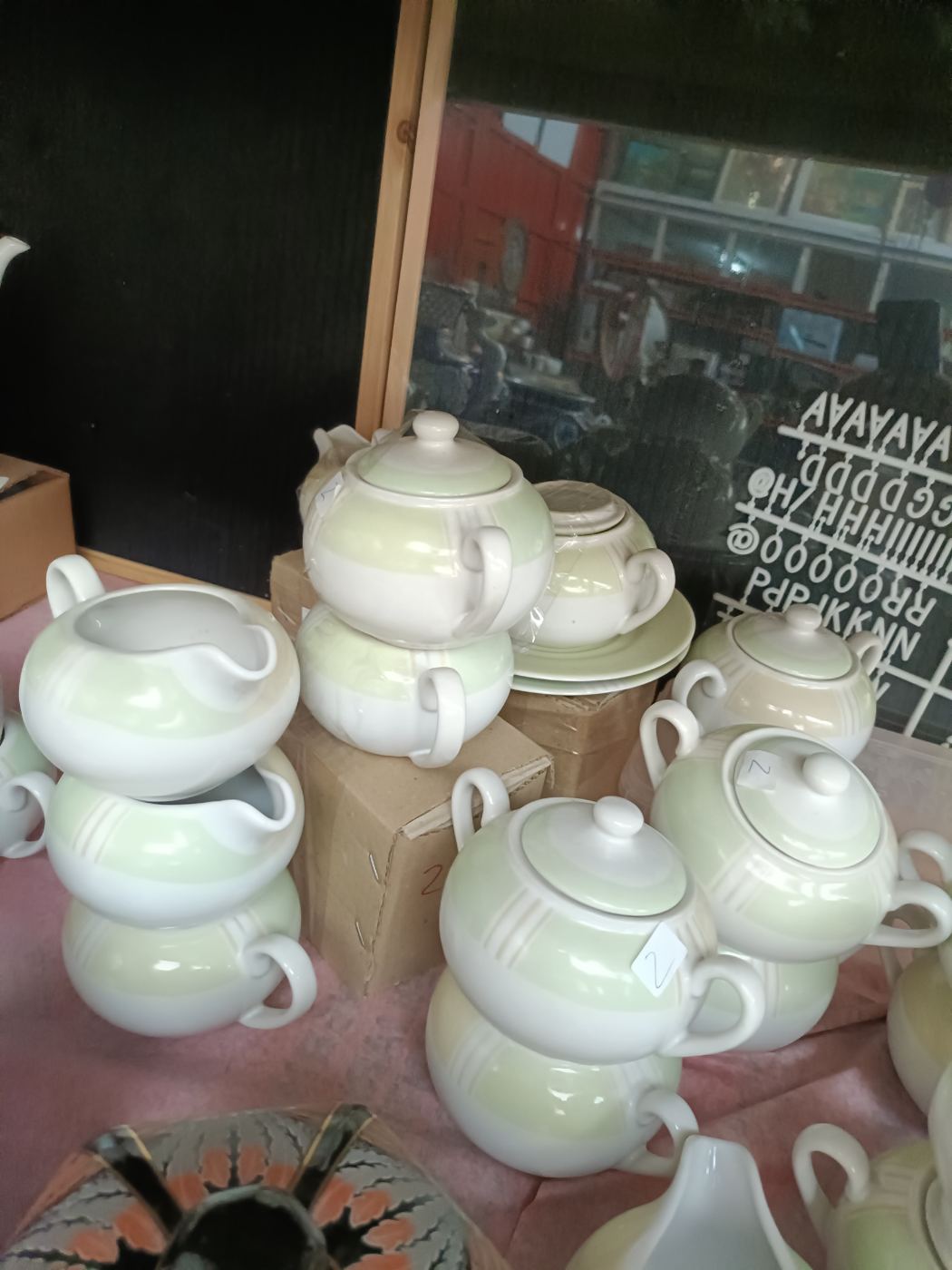 Conjunto de 6 tazas clásicas de porcelana blanca y verde