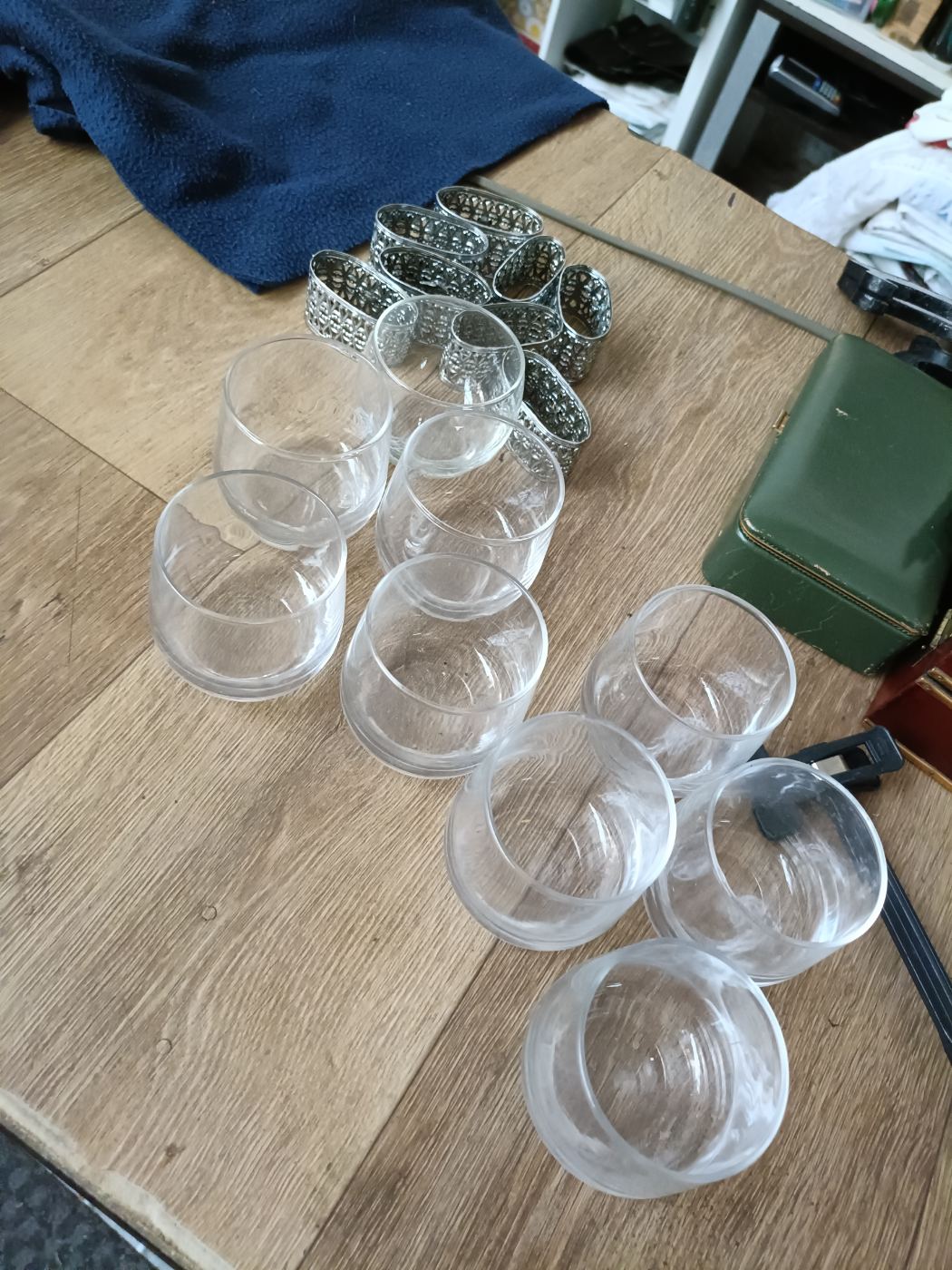 Set de 6 vasos transparentes usados