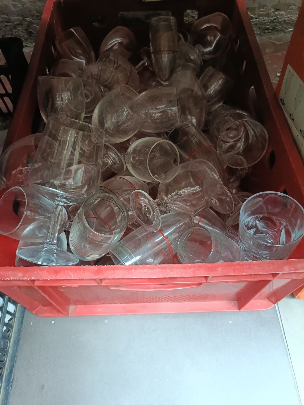 6 Copas variadas de cristal para bebidas