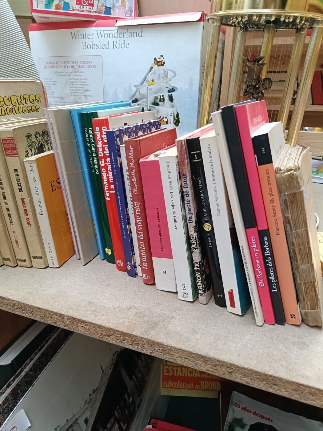 Lote de libros variados de segunda mano