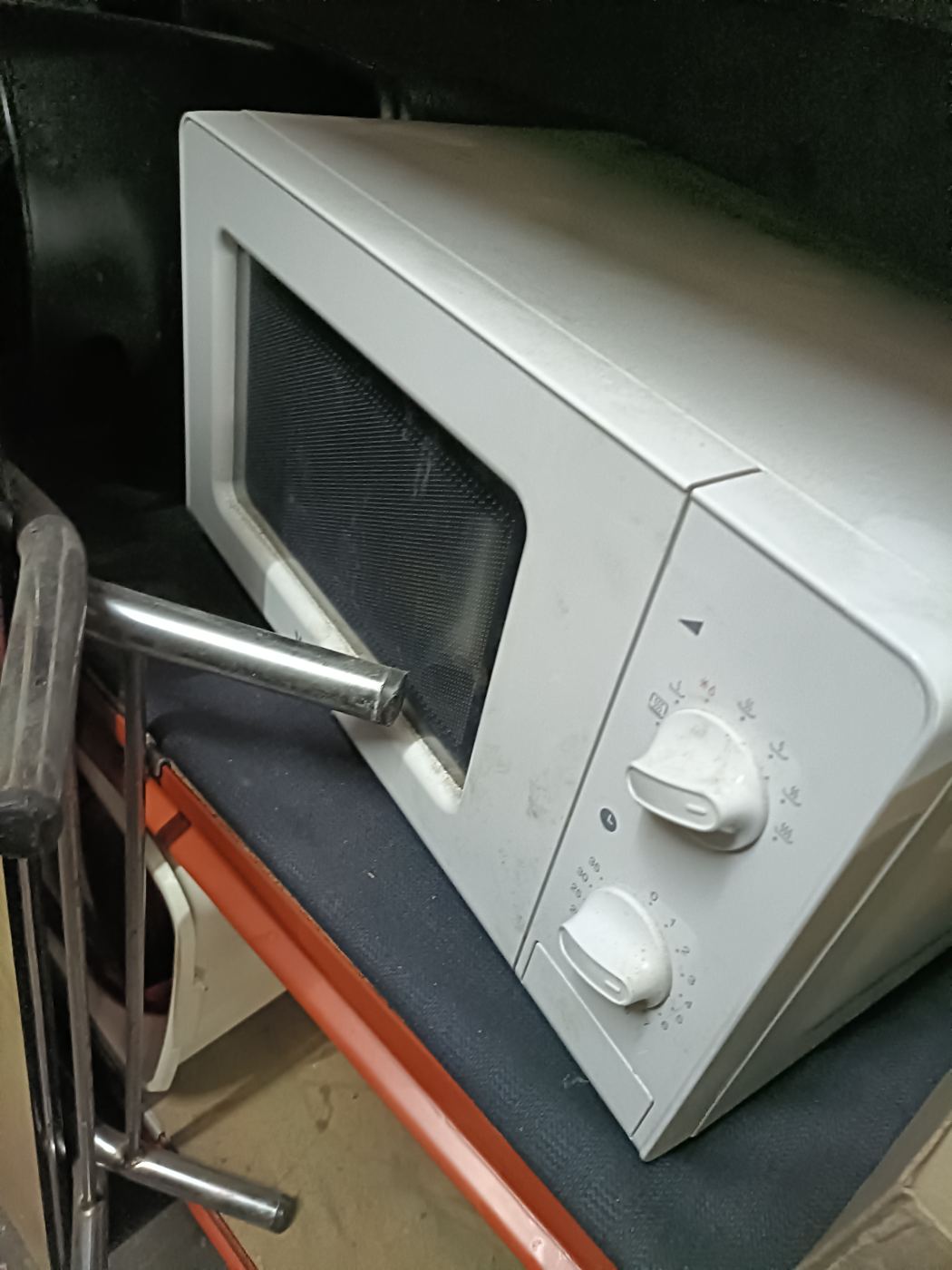 Microondas compacto de segunda mano
