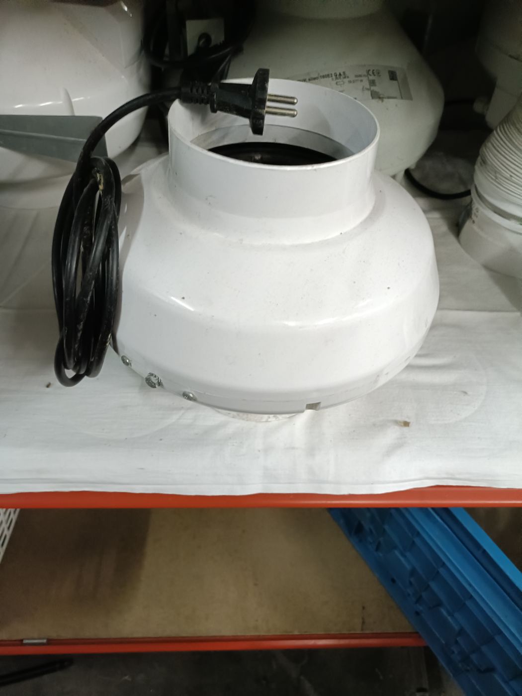 Filtro extractor de aire con cable eléctrico