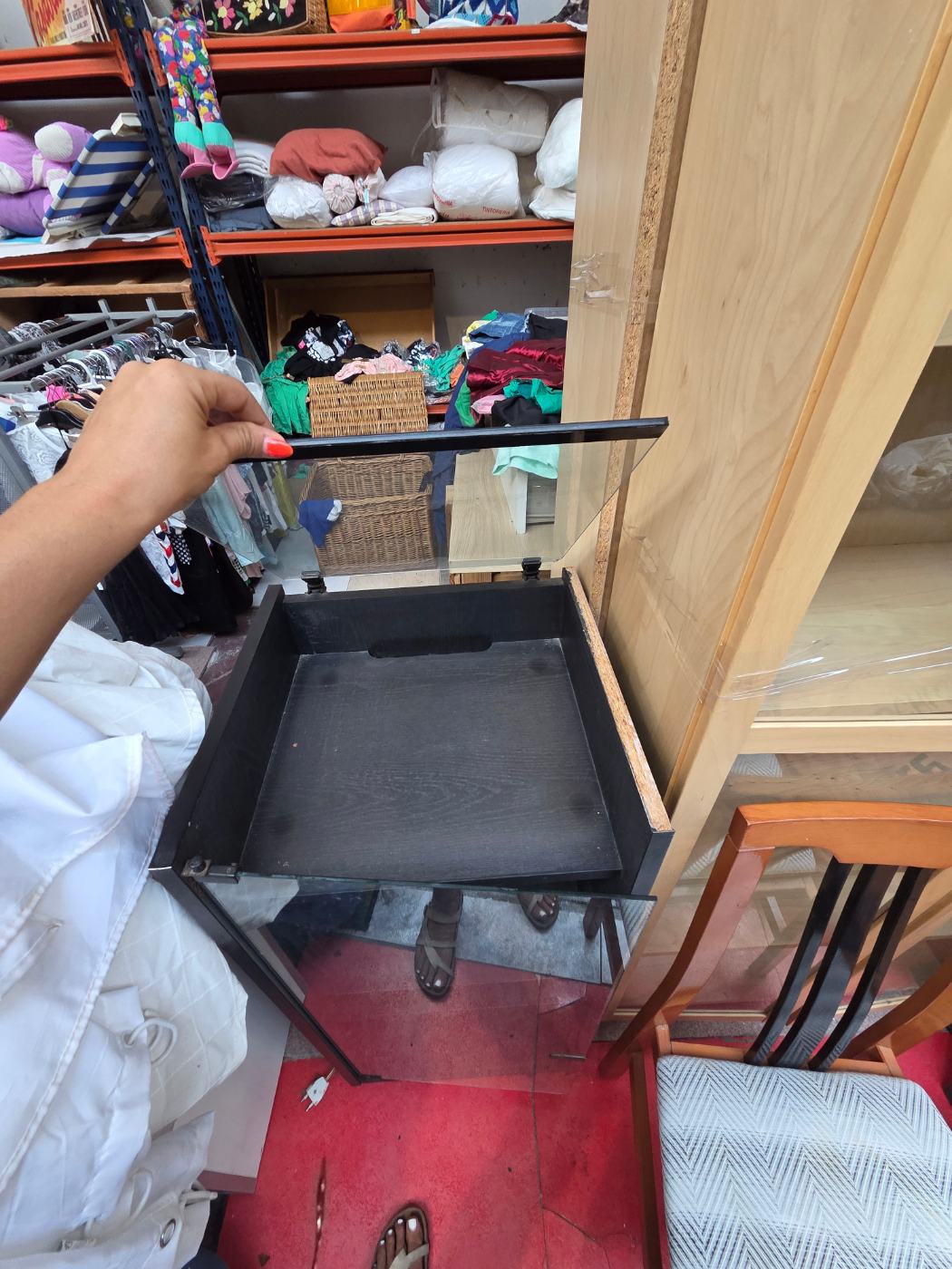 Mueble Hi-Fi negro para tocadiscos, vinilos y minicadena - Recogida Granollers